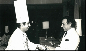 Mr PRS Oberoi(Chairman & Managing Director, Oberoi Hotels) facilitating young Davinder Kumar for completing kitchen management training program with Oberoi hotel in 1975.